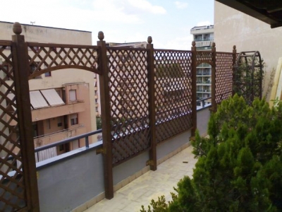 Realizzazione grigliati/arredo caserta campania Grigliato legno terrazzo